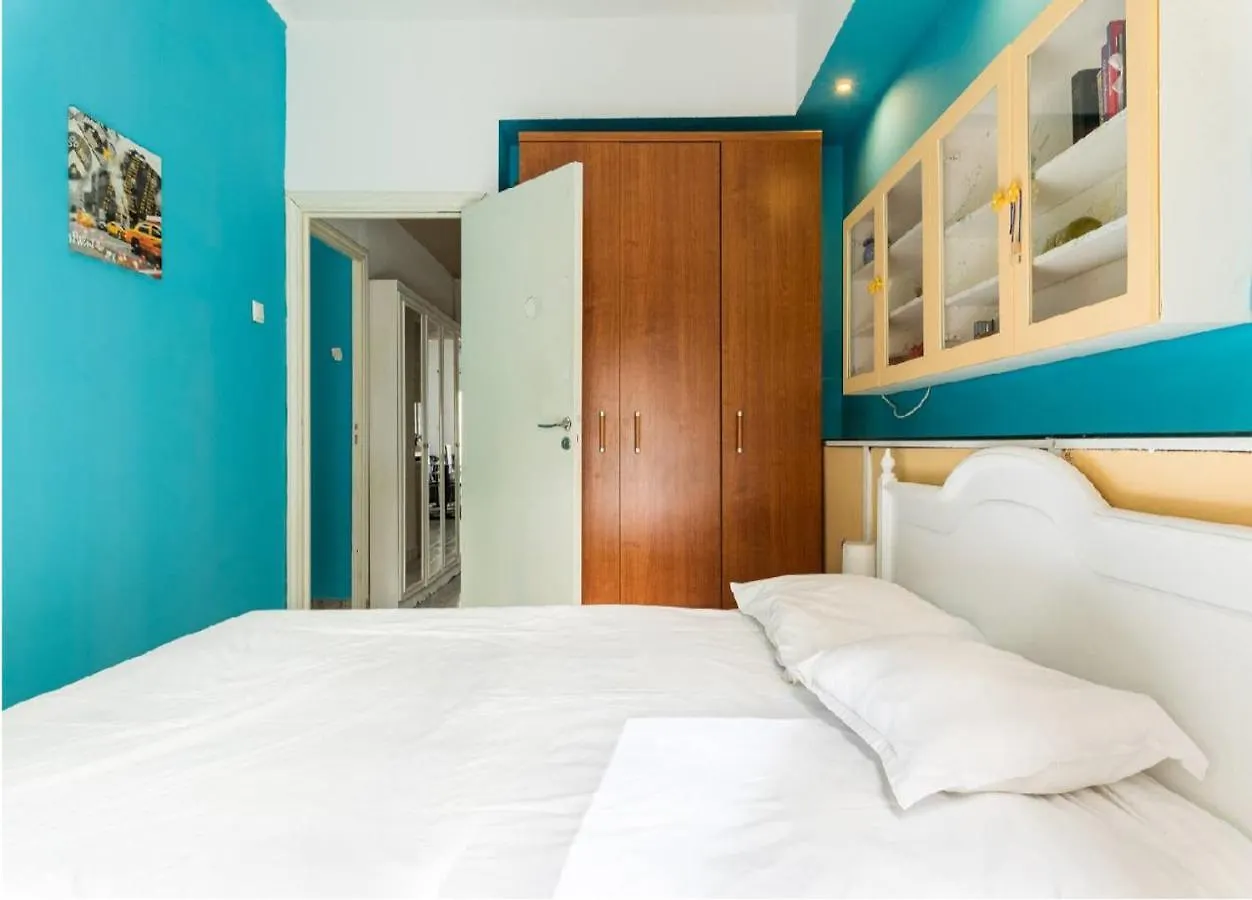 2Bd- Perfect Location With Square View Apartment Thessaloniki Greece