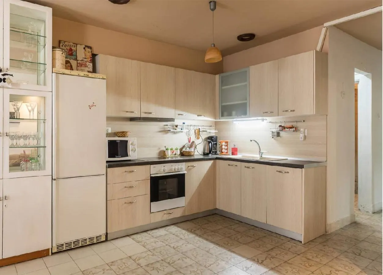 2Bd- Perfect Location With Square View Apartment Thessaloniki 0*,  Greece