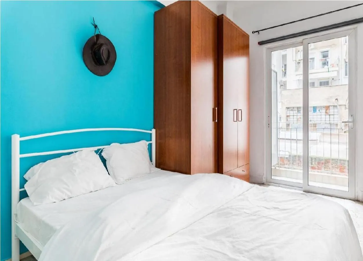 2Bd- Perfect Location With Square View Apartment Thessaloniki