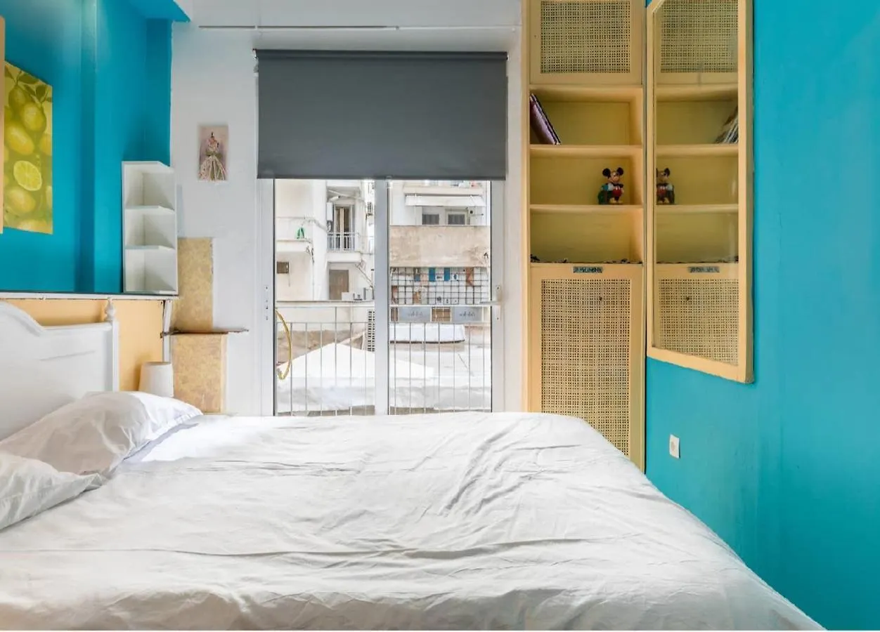2Bd- Perfect Location With Square View Apartment Thessaloniki